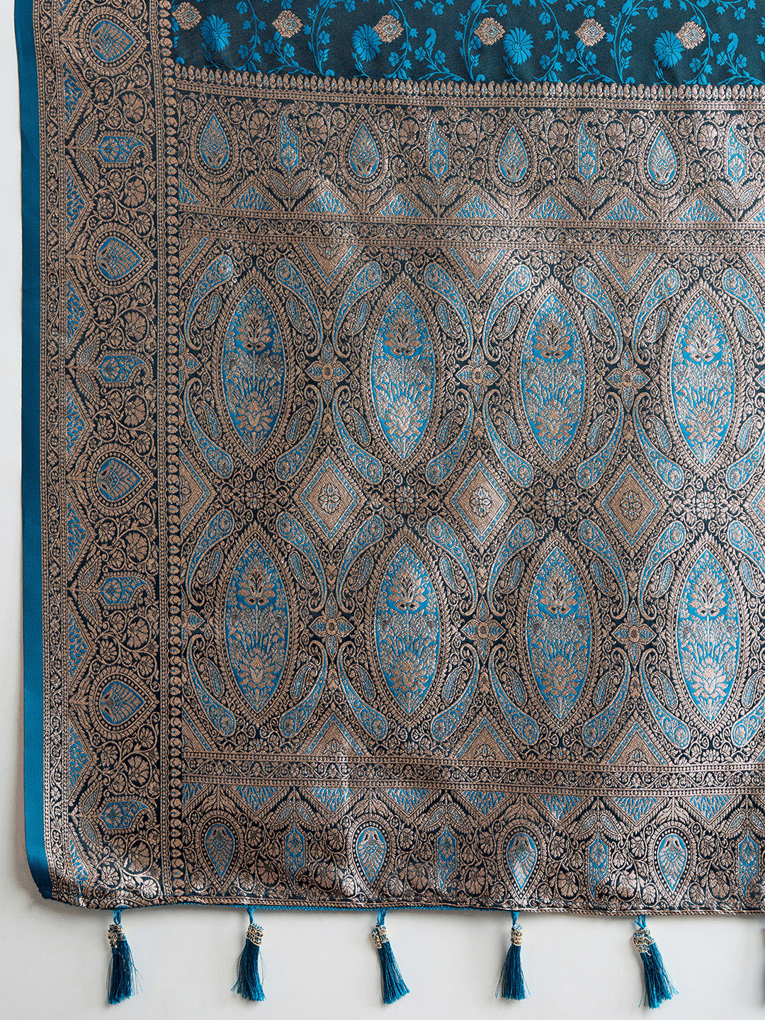 Tarquolse Color Soft Silk Zari Weaving Saree with Designer Blouse