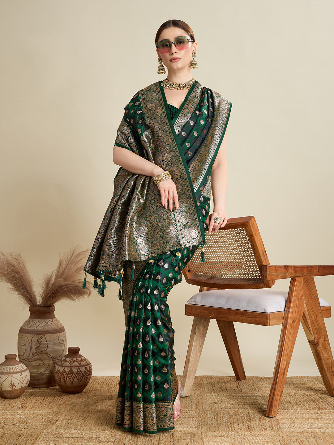 Green Soft Silk Saree with Zari Weaving & Designer Blouse – Wedding & Party Wear