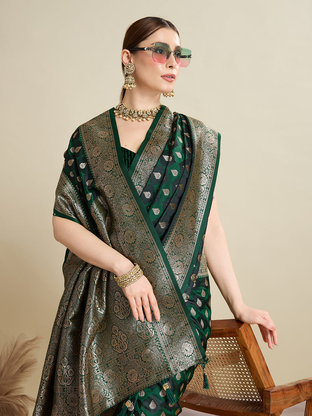 Green Soft Silk Saree with Zari Weaving & Designer Blouse – Wedding & Party Wear