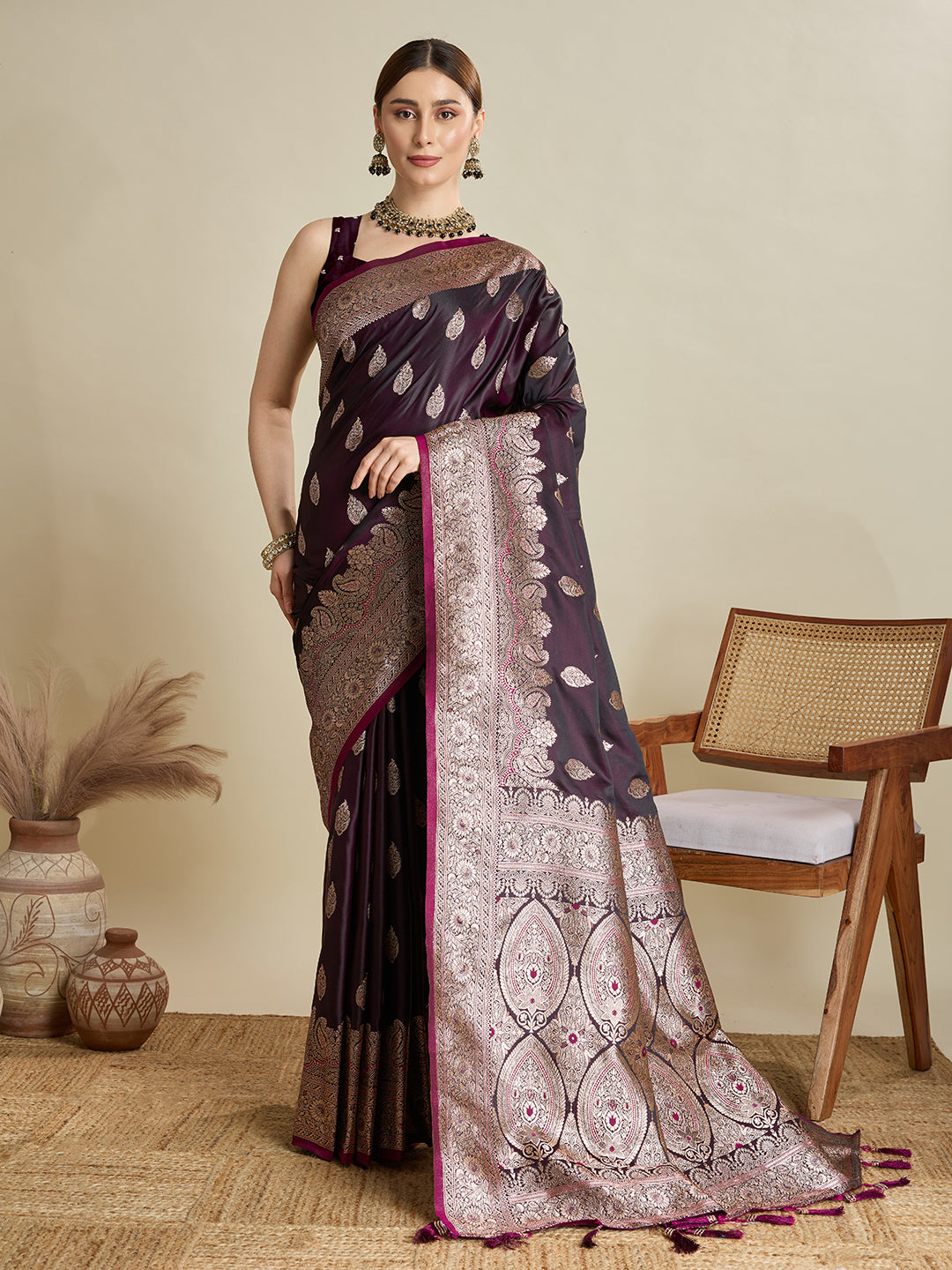 Designer Silk Saree with Heavy Zari Weaving & Rich Pallu for Festive & Wedding Wear (Magenta)