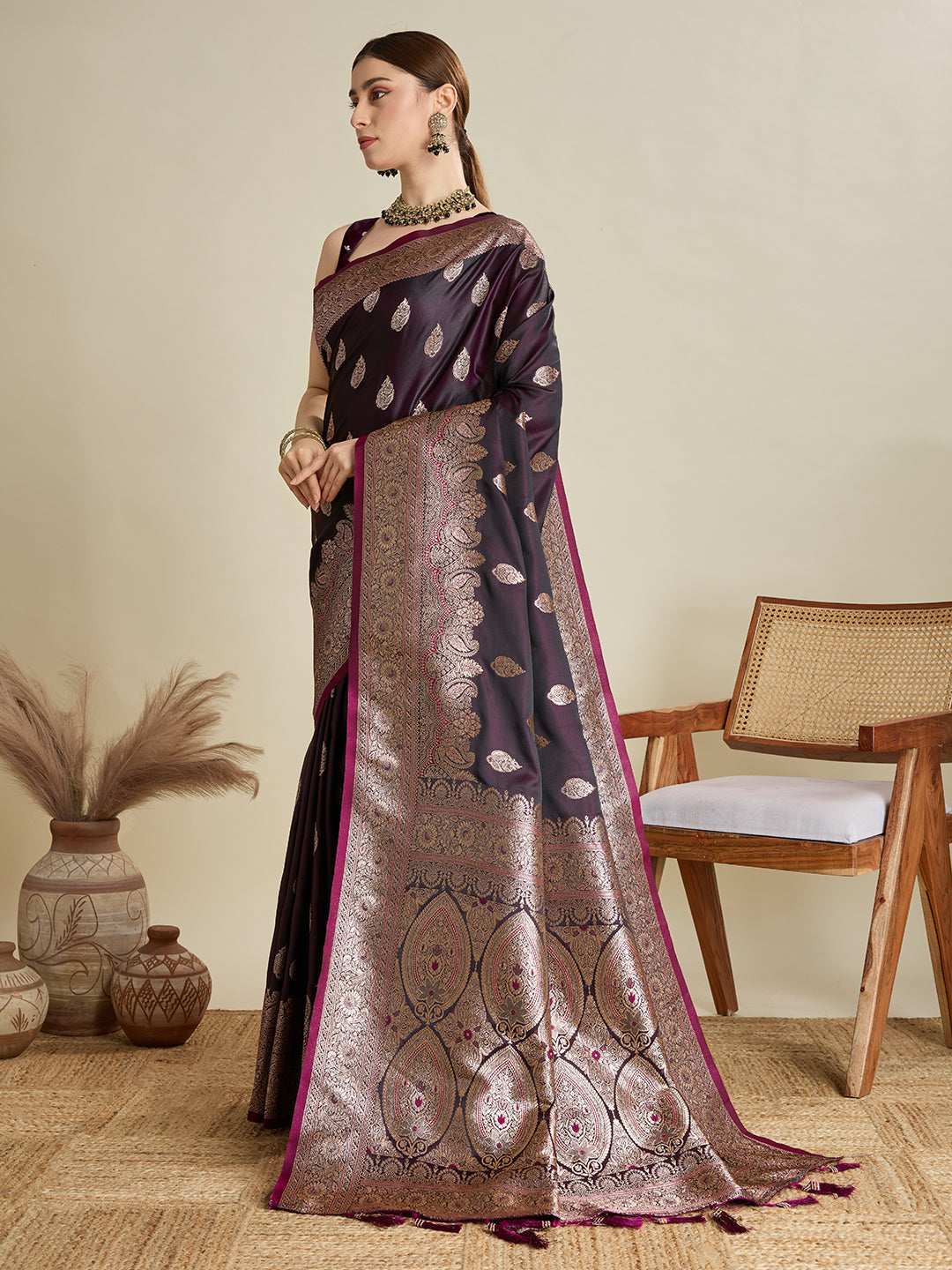 Designer Silk Saree with Heavy Zari Weaving & Rich Pallu for Festive & Wedding Wear (Magenta)