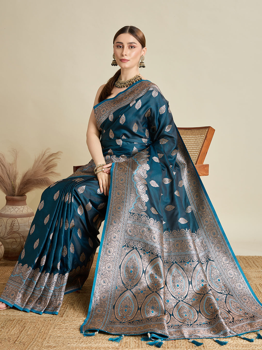 Designer Silk Saree with Heavy Zari Weaving & Rich Pallu for Festive & Wedding Wear (Teal)