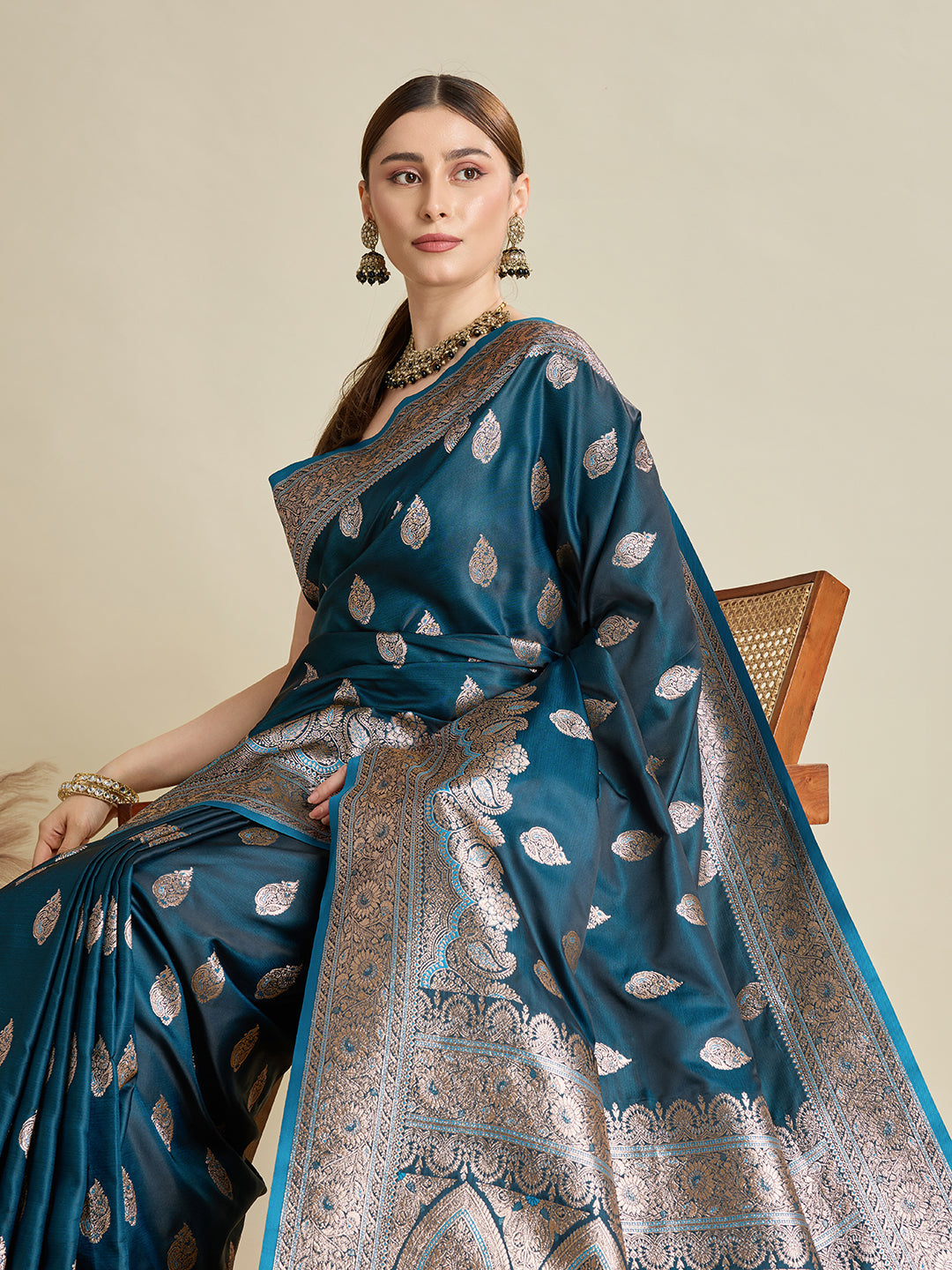 Designer Silk Saree with Heavy Zari Weaving & Rich Pallu for Festive & Wedding Wear (Teal)