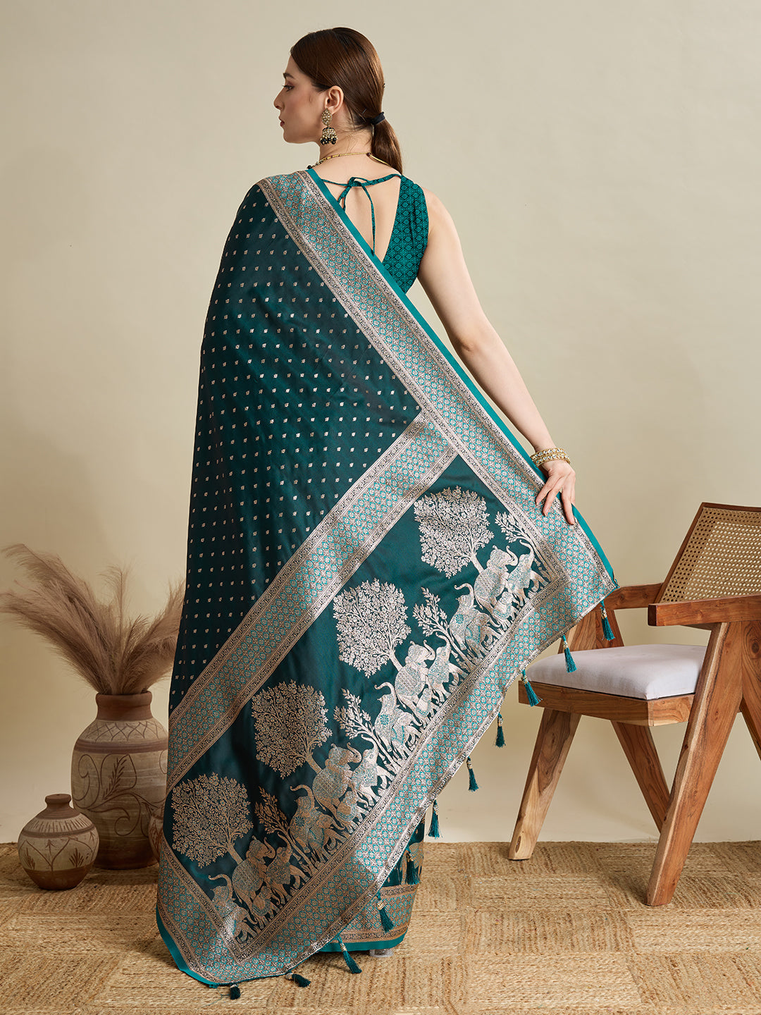 Rama Color Soft Silk Zari Weaving Saree for Wedding And Party