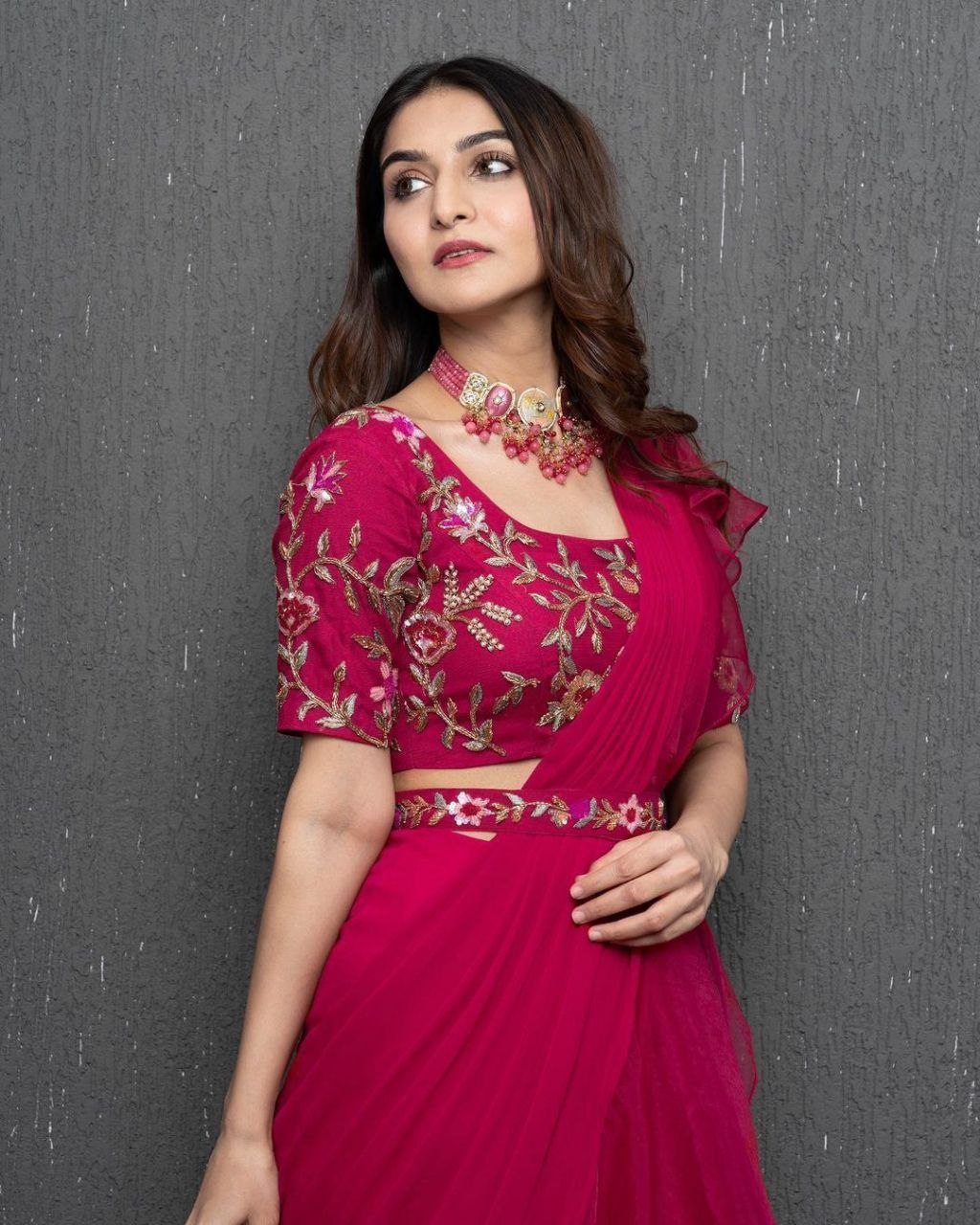 Beautiful Organza Silk party wear saree (Red)