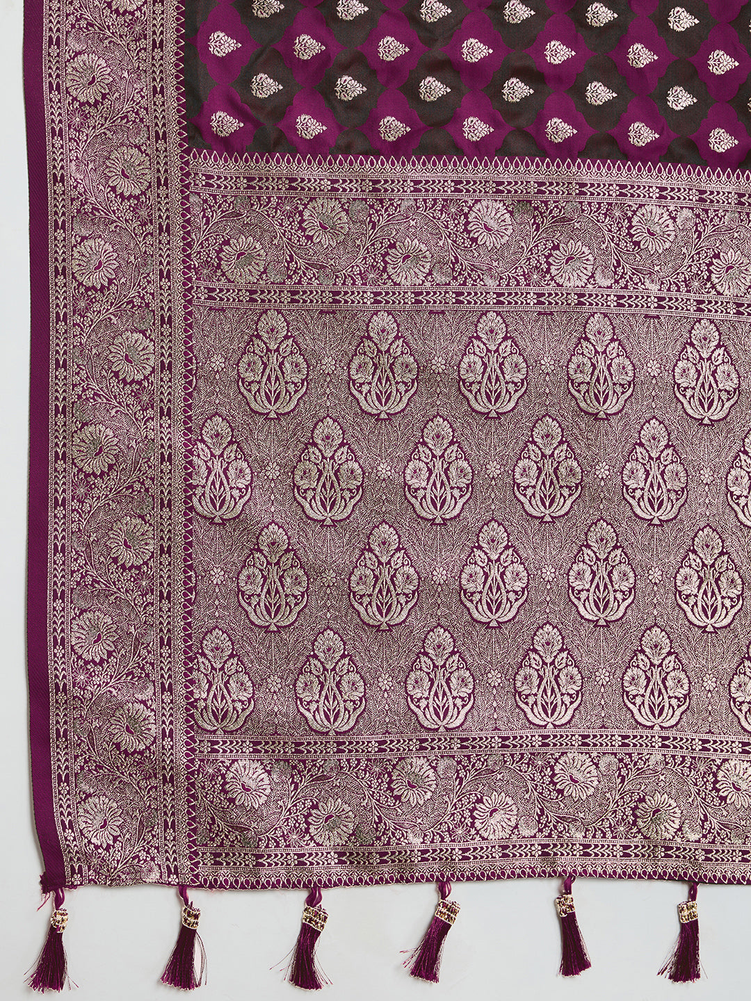 Magenta Soft Silk Saree with Zari Weaving & Designer Blouse – Wedding & Party Wear