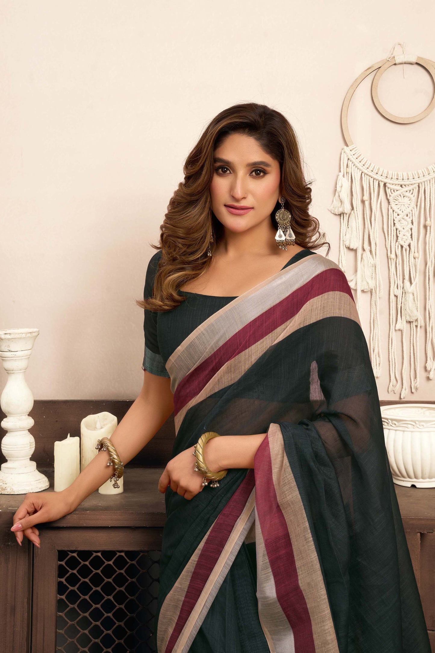 Ready-to-Wear Saree – Black Linen with Pocket | Anarkalion