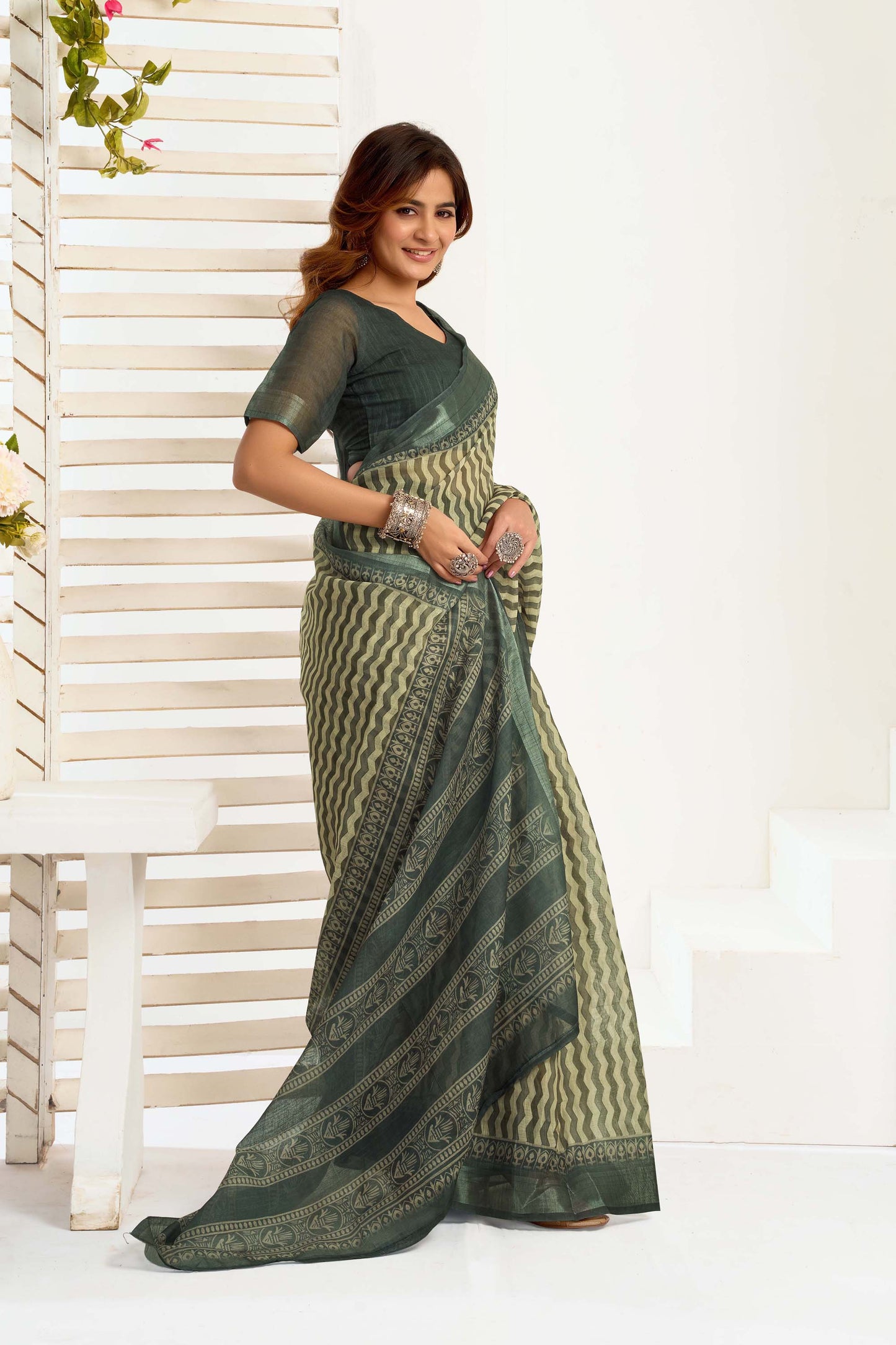 Ready-to-Wear Saree – Olive Linen with Pocket | Anarkalion